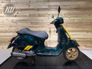 Vespa GTS 300 Racing Sixties 2021