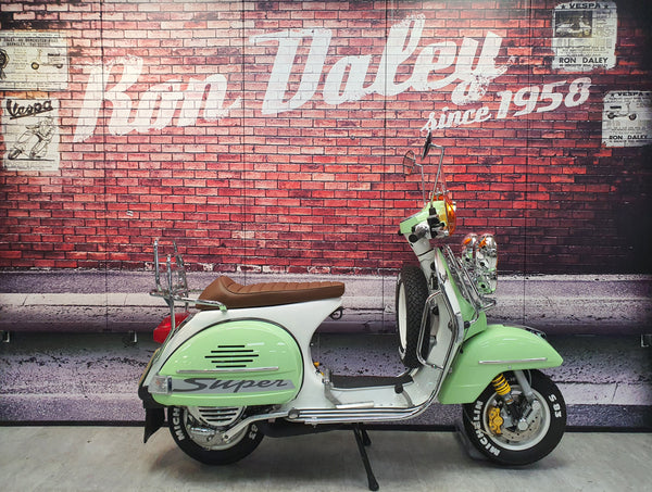 Vespa PX125 Ron Daley Special Edition No229