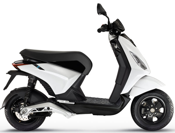 Electric Piaggio 1 Active - Forever White 2024 - £800 Saving Upon Registration